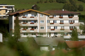 Отель Apart-Pension Bergland, Ладис